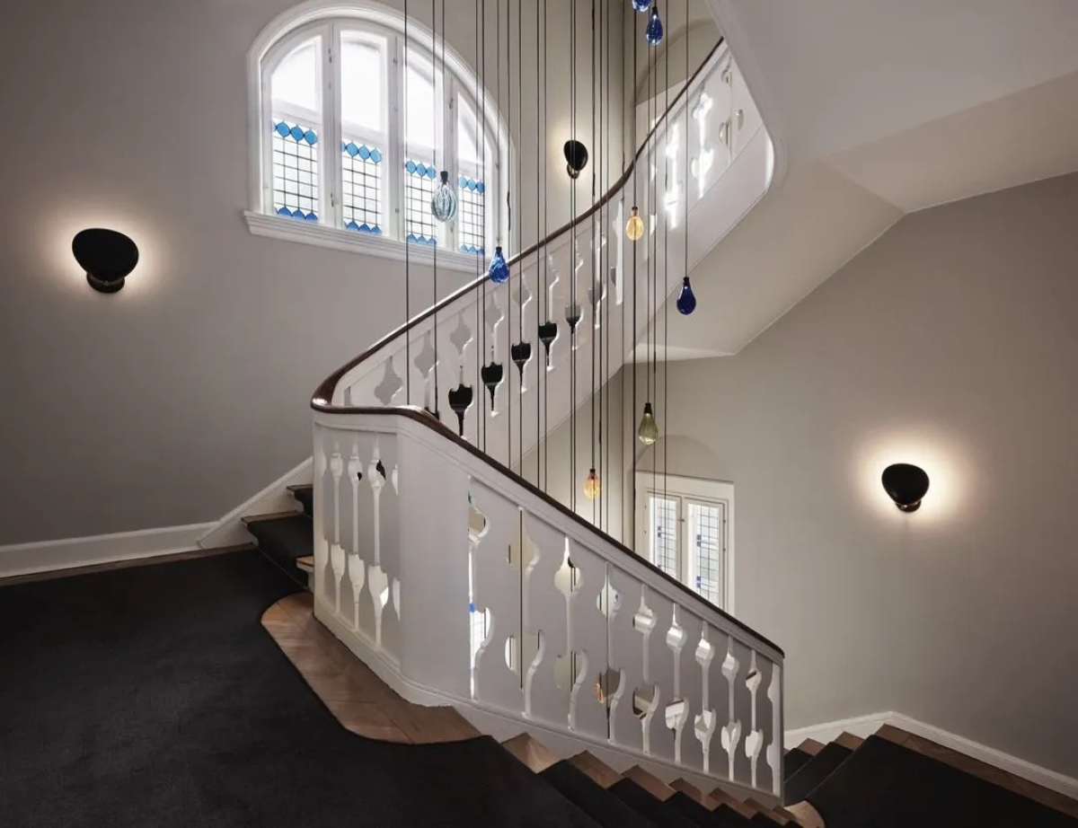 Ascot Hotel & Apartments