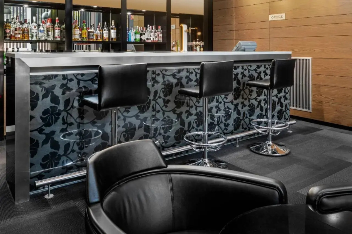 Отель AC Som by Marriott