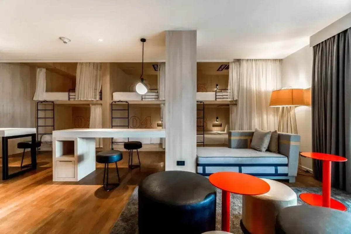 Отель Radisson RED Phuket Patong Beach