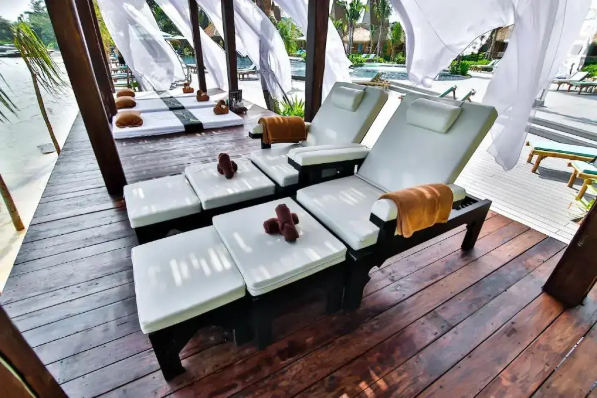 Phi Phi CoCo Beach Resort