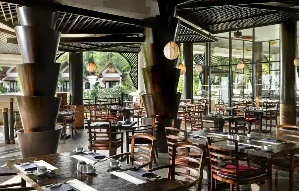 Rawi Warin Resort and Spa