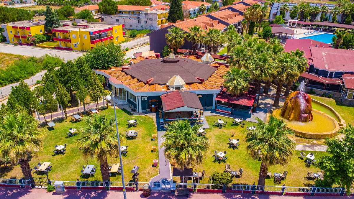 Larina Thermal Resort & Spa