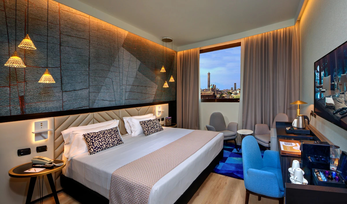 Отель Aemilia Bologna