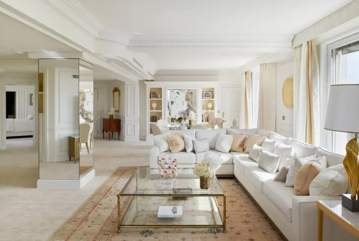 Отель Four Seasons George V