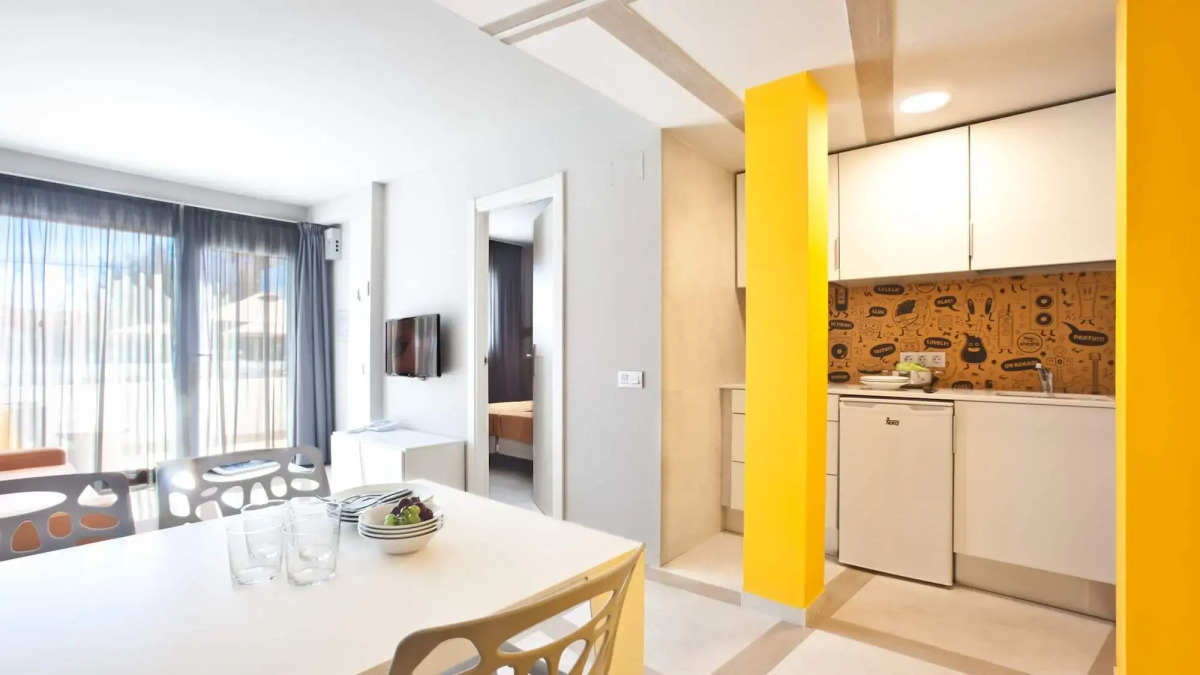 Апартаменты Ryans Ibiza - Adults Only