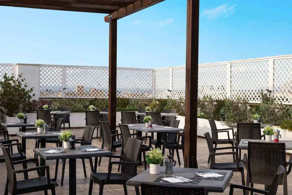 Отель Roma Tor Vergata