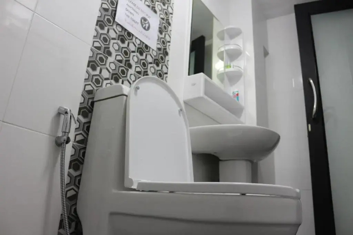 Beehive Phuket Old Town - Hostel