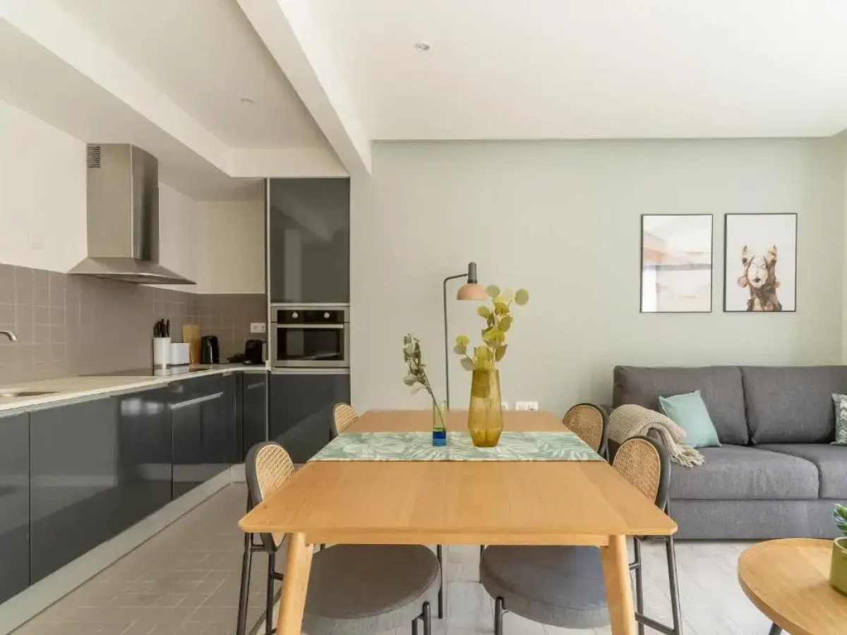 Limehome Barcelona Rector Triadó