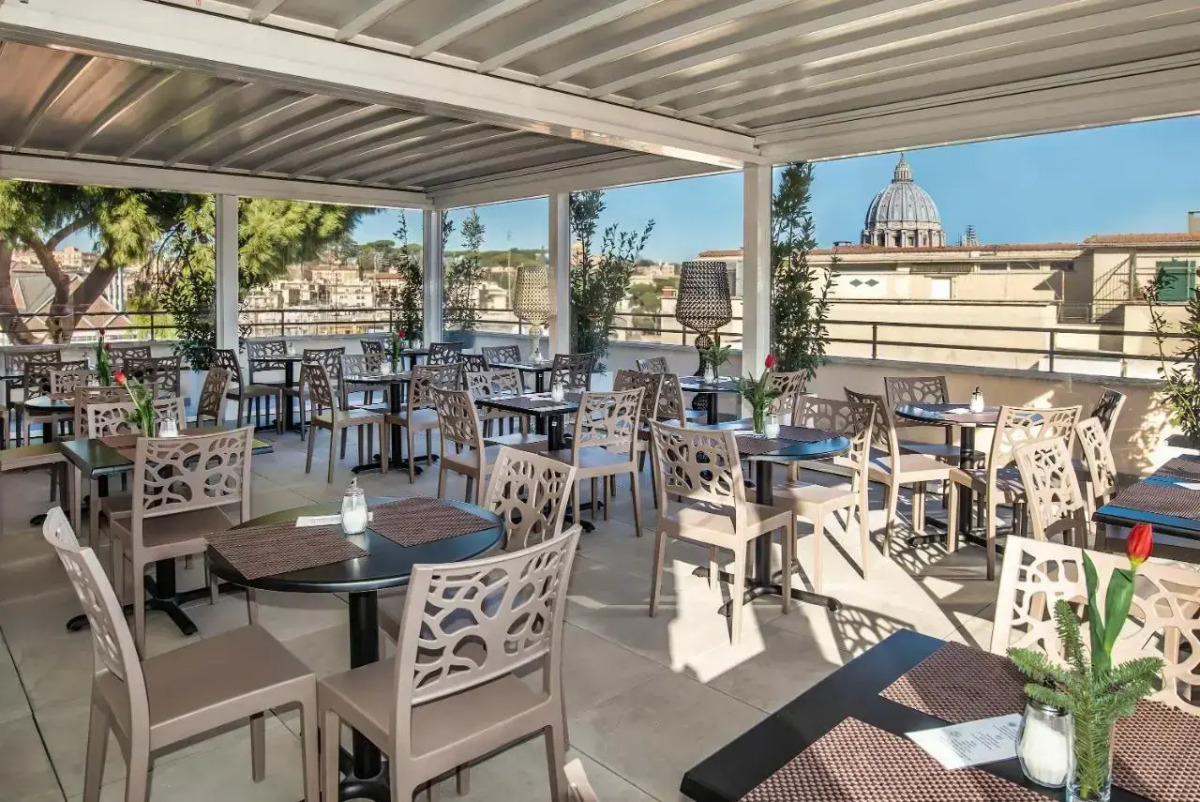 Fragrance Hotel St. Peter