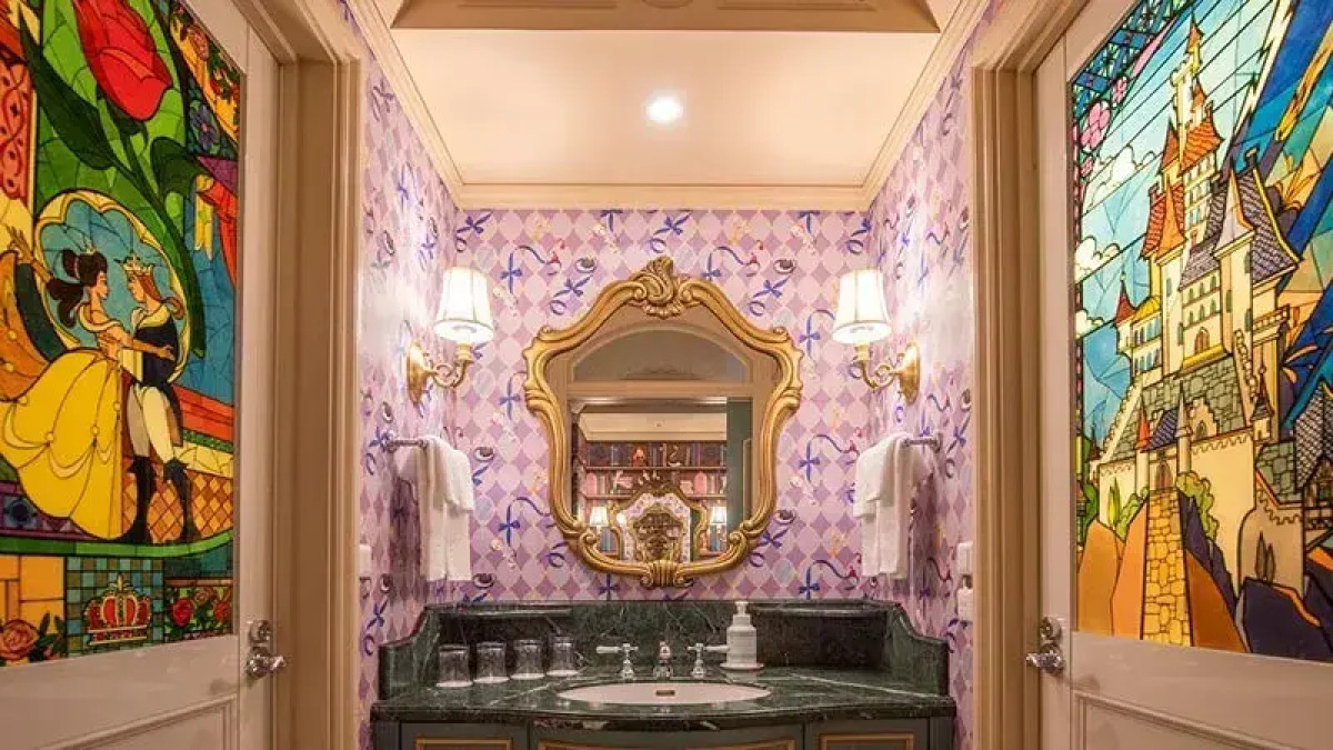 Tokyo Disneyland Hotel