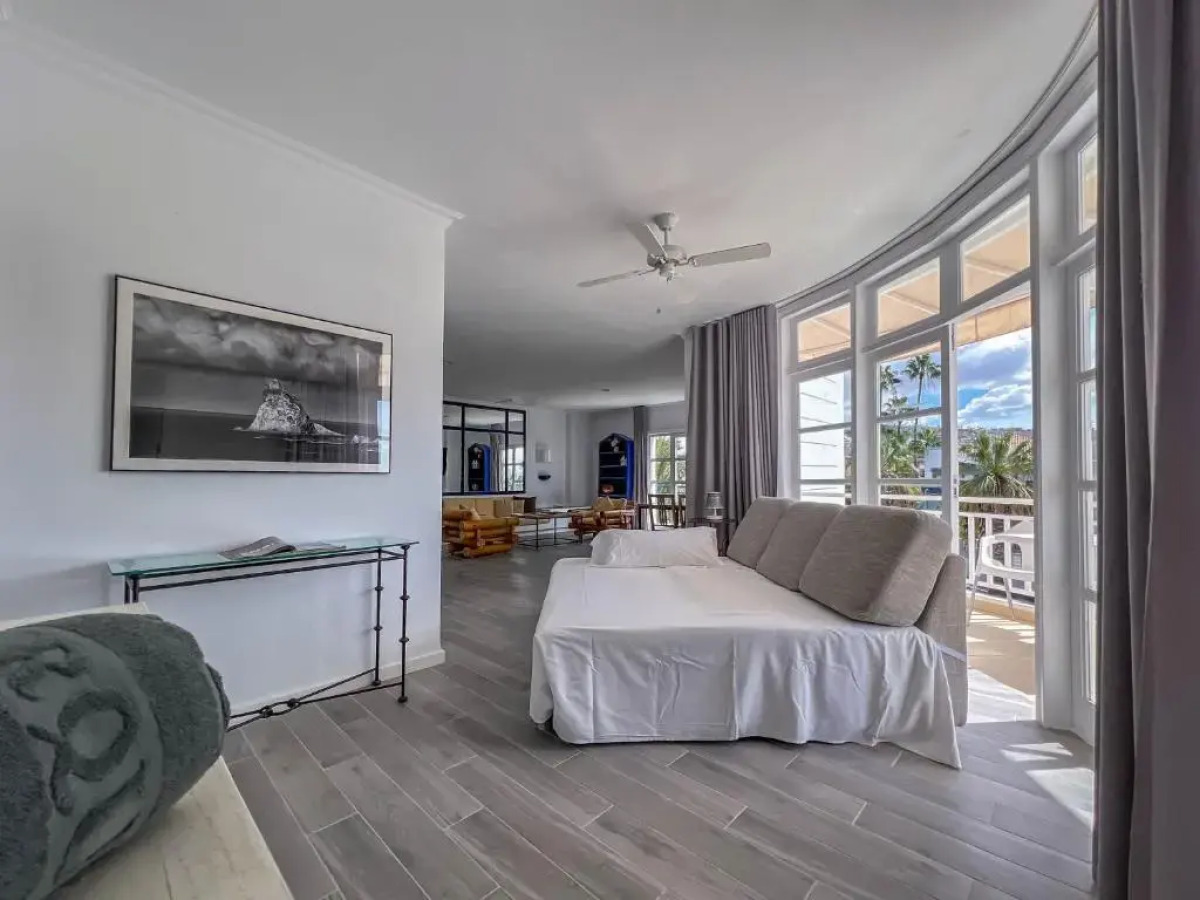 Apartamentos Parque del Sol