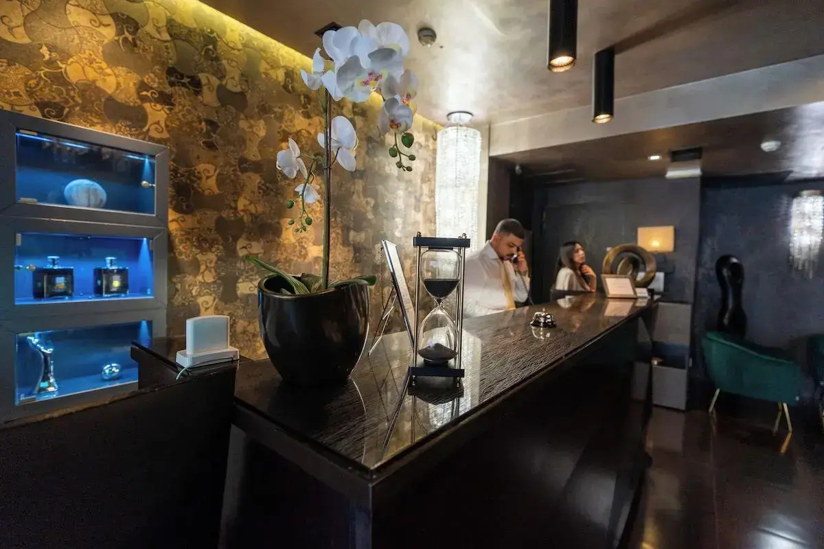 Отель Divina Luxury