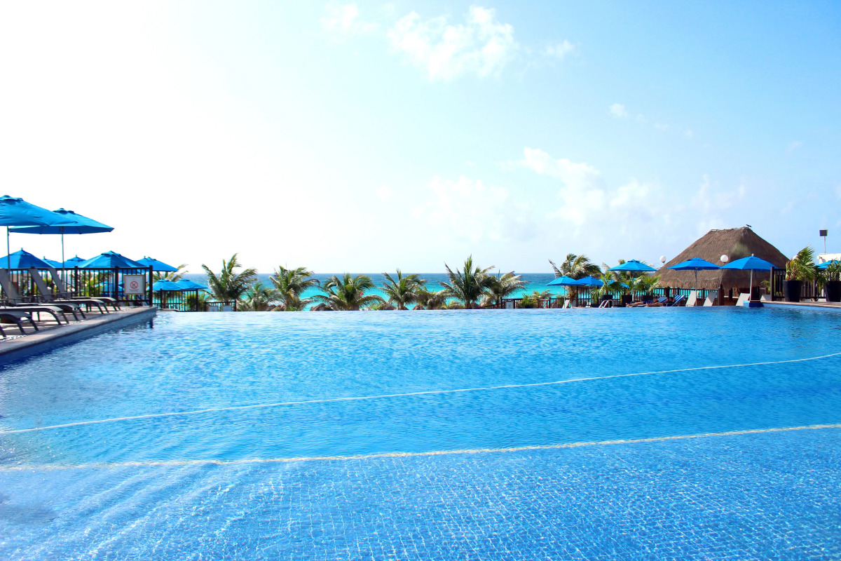 Отель Seadust Cancun Family Resort