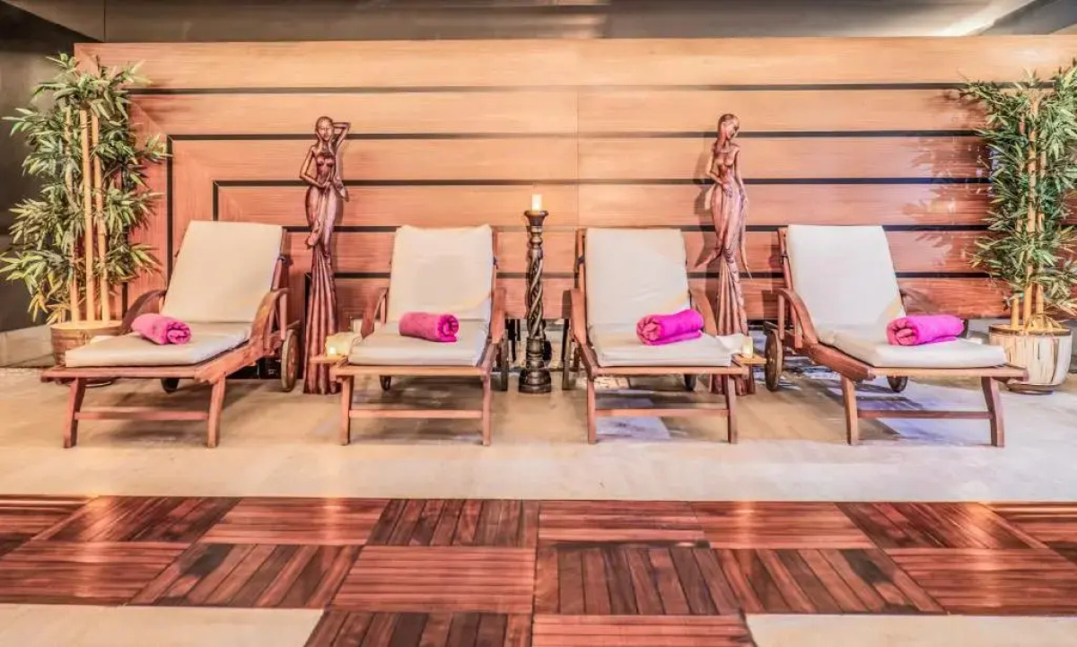 Royal Wings Hotel — All Inclusive