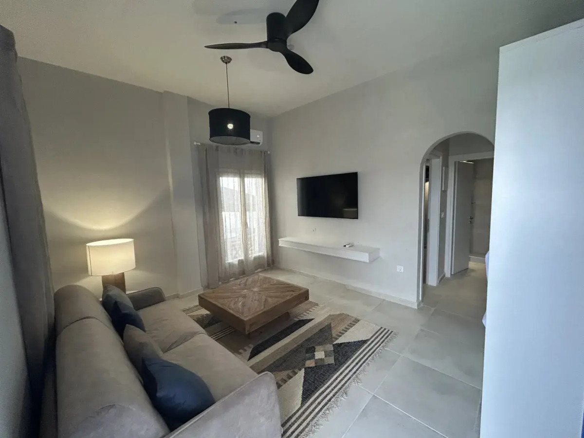 Bios Santorini Vegan - Vegetarian Boutique Hotel 