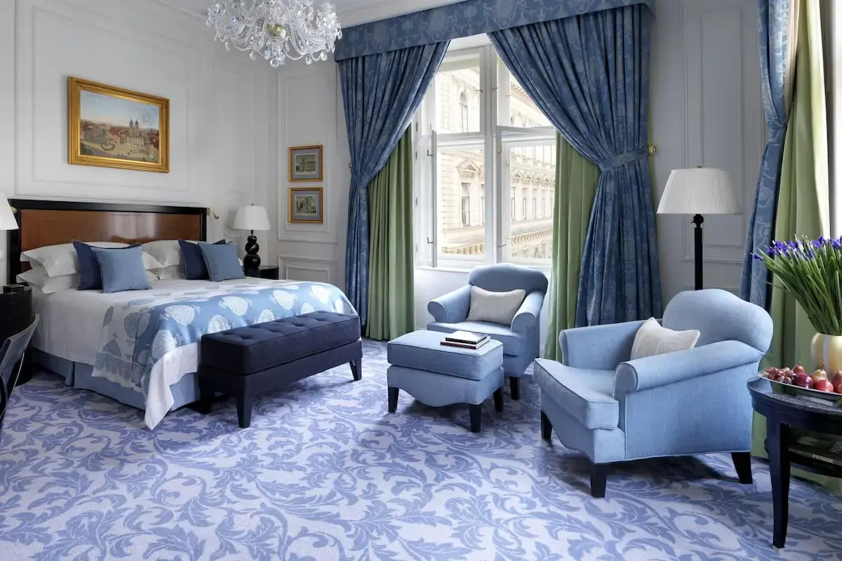 Отель Four Seasons Prague