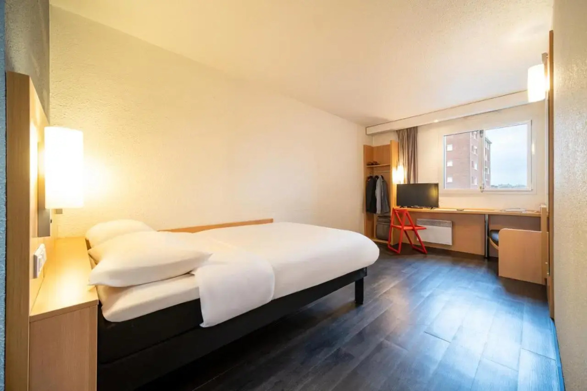 B&B HOTEL Amiens Centre Cathédrale