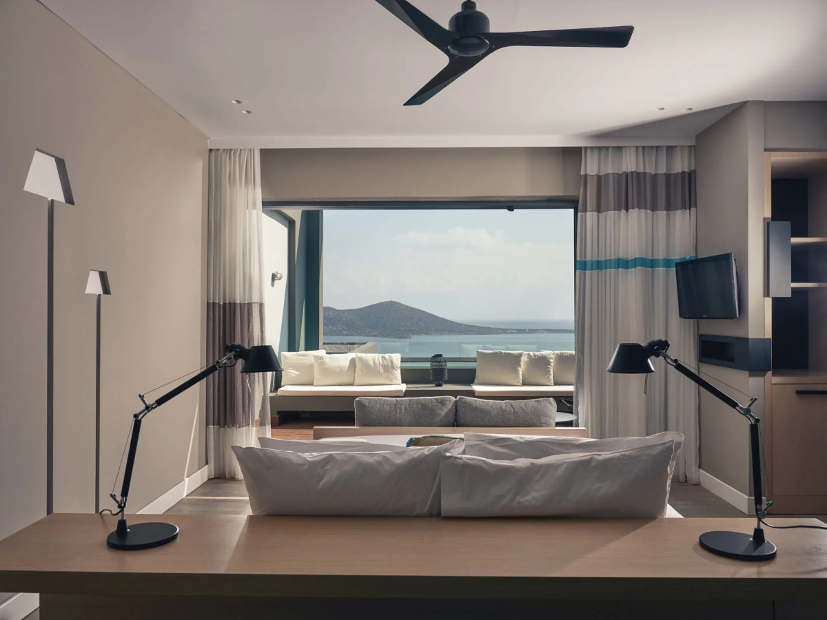 Отель Domes Aulus Elounda Curio Collection by Hilton