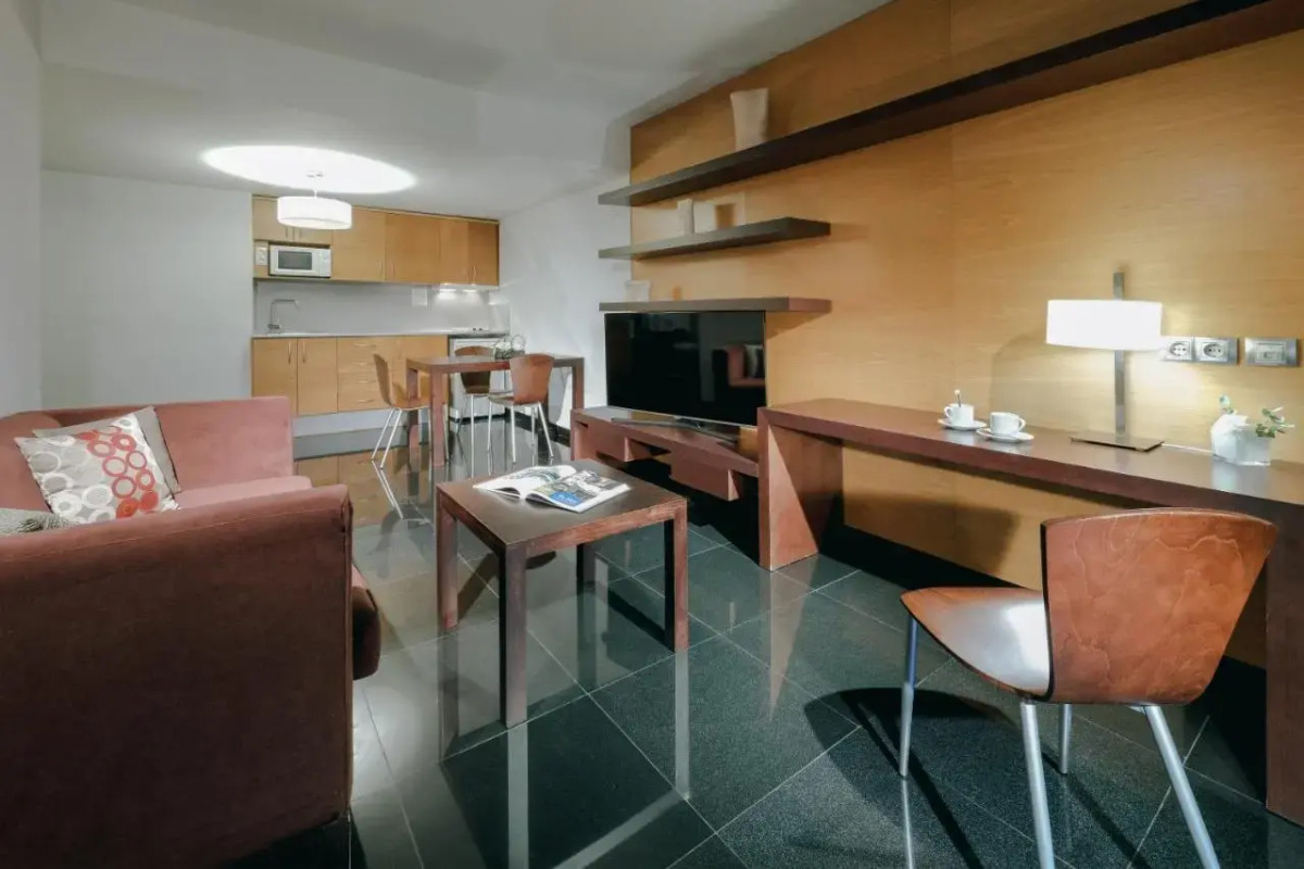 Апарт-отель Hesperia Fira