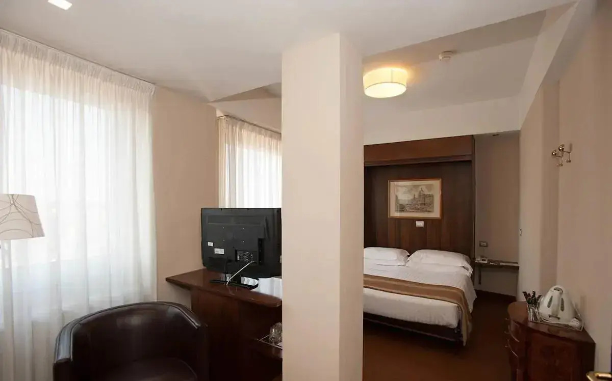 Отель Best Western Hotel Piccadilly