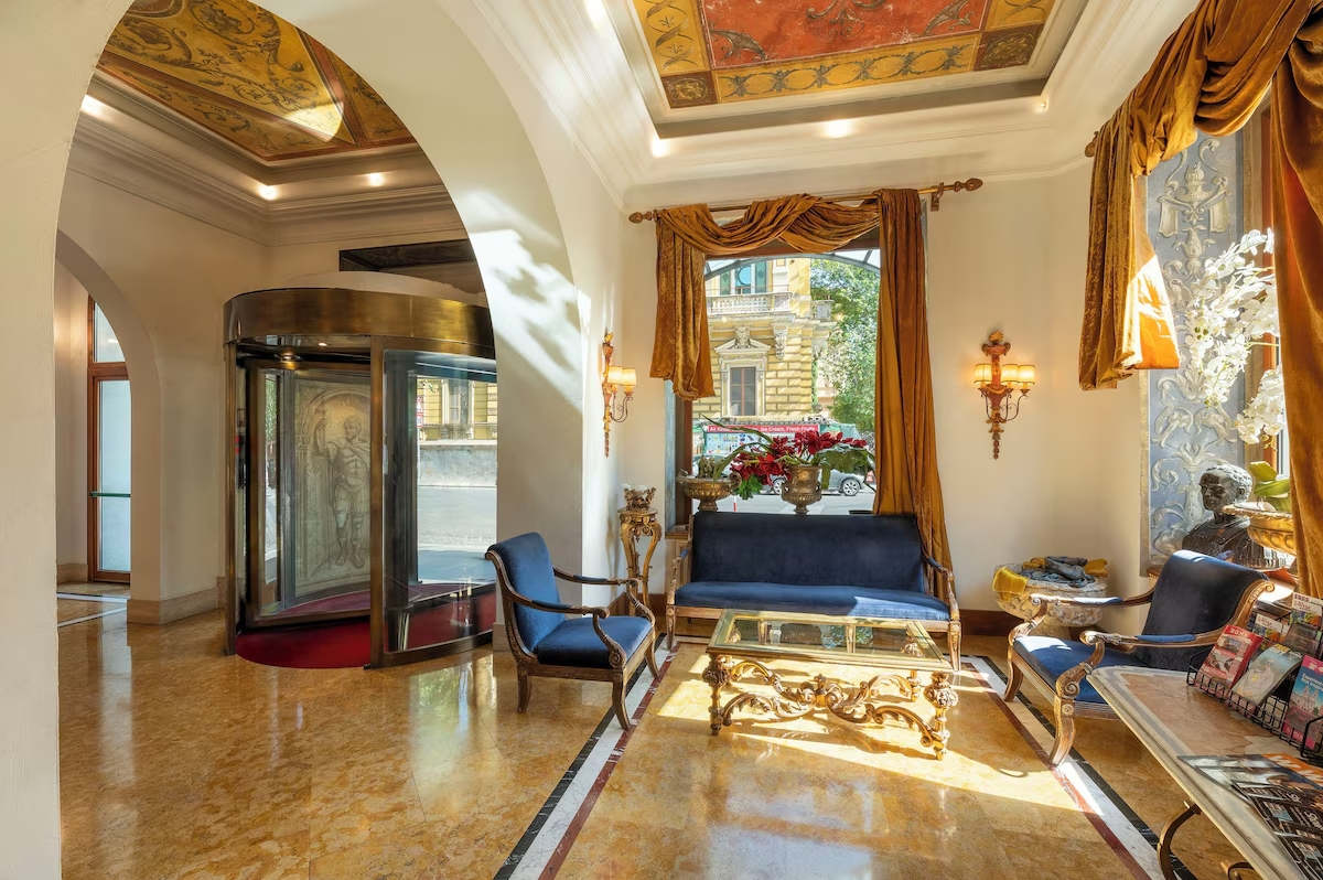 Отель Romanico Palace