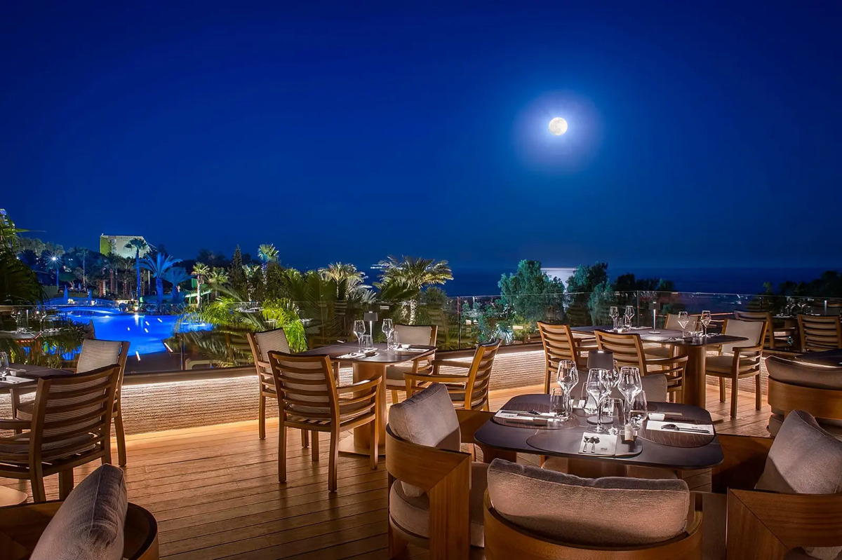 Отель Four Seasons 