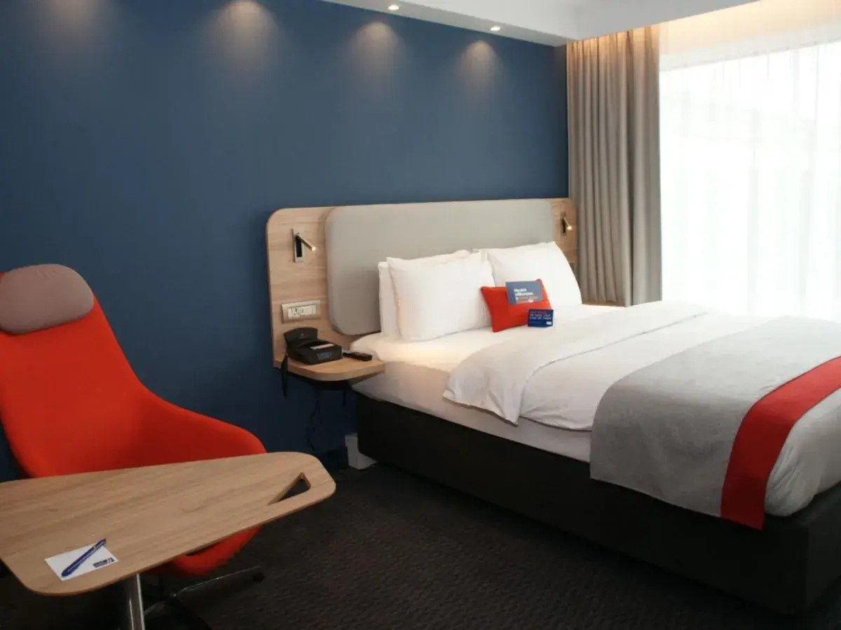 Holiday Inn Express Zurich Airport by IHG