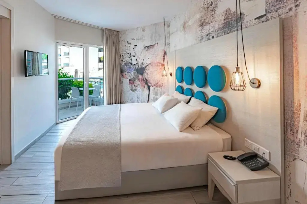 Vangelis Hotel & Suites