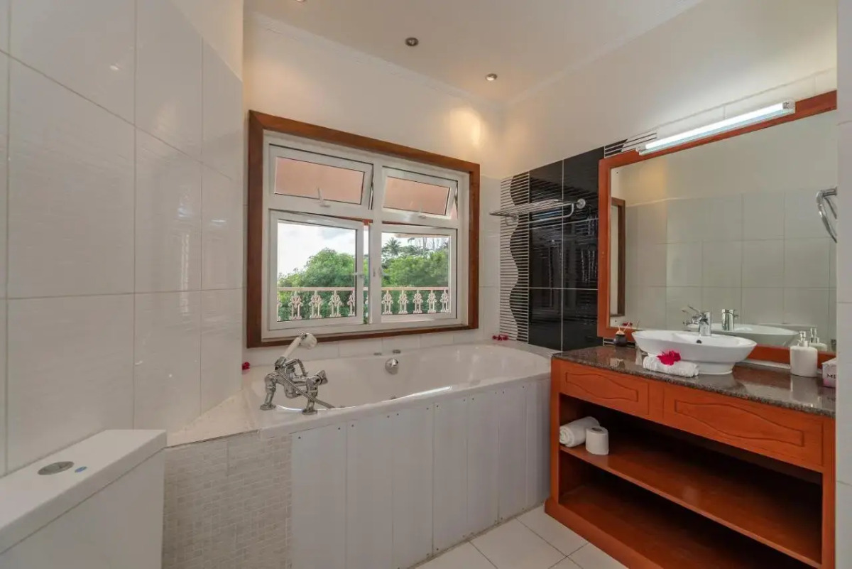 Glacis Heights Villa