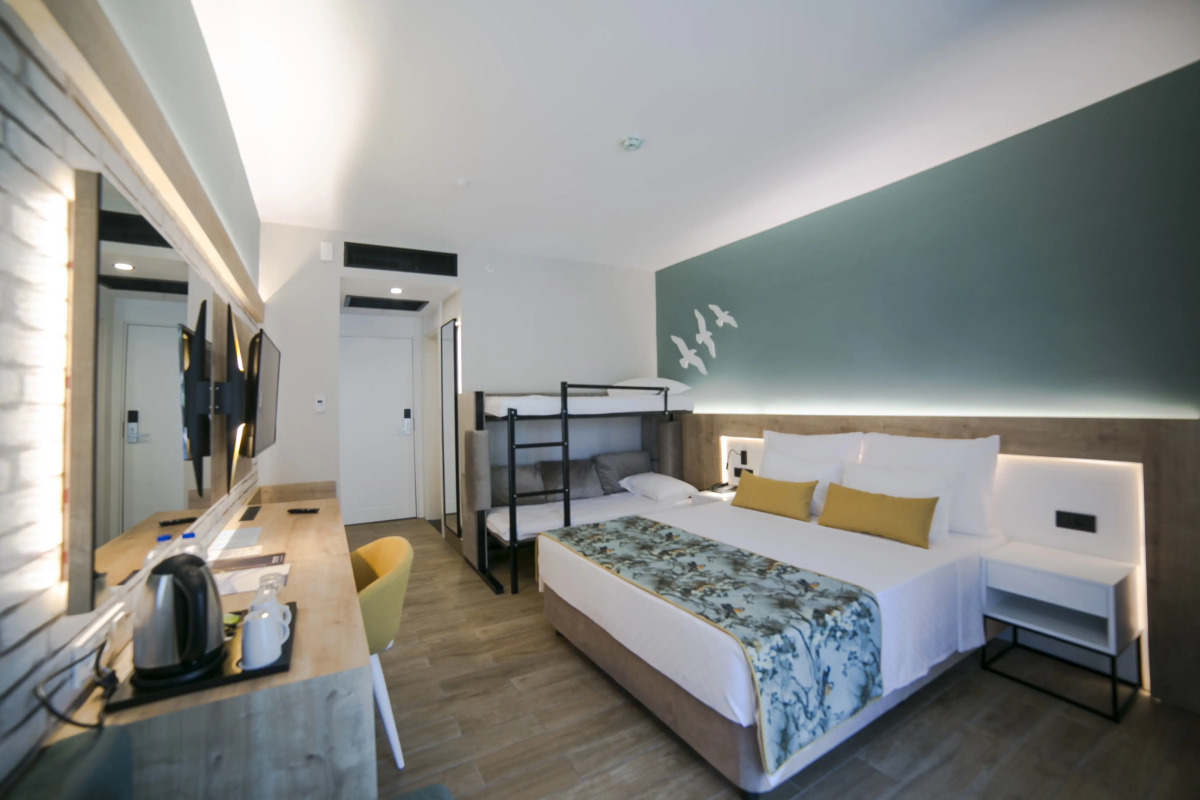 Отель Sailor's Beach Club