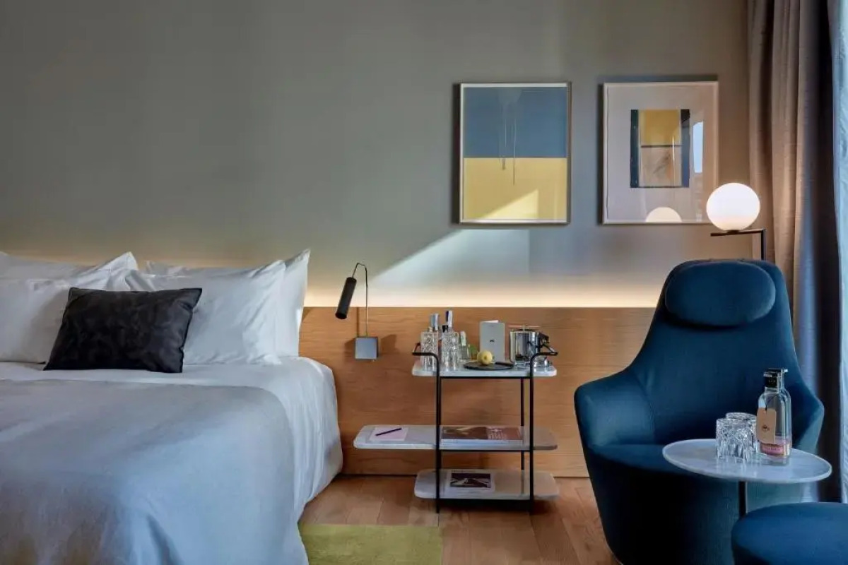 Отель Sir Victor