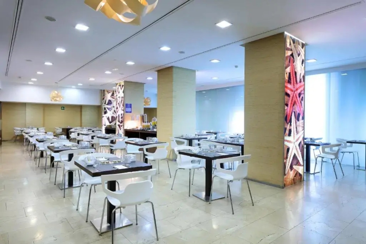 Отель Eurostars Lucentum