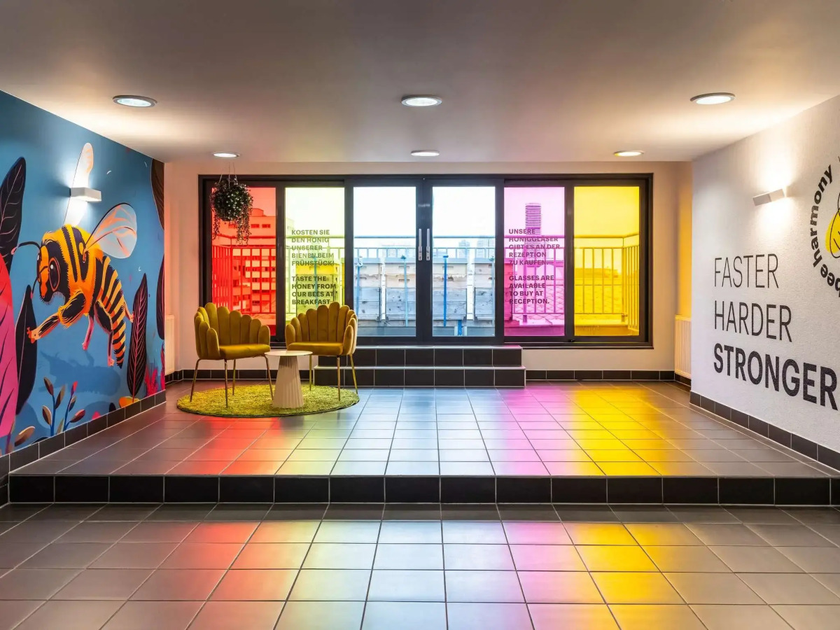 Отель Novotel Suites Wien City Donau