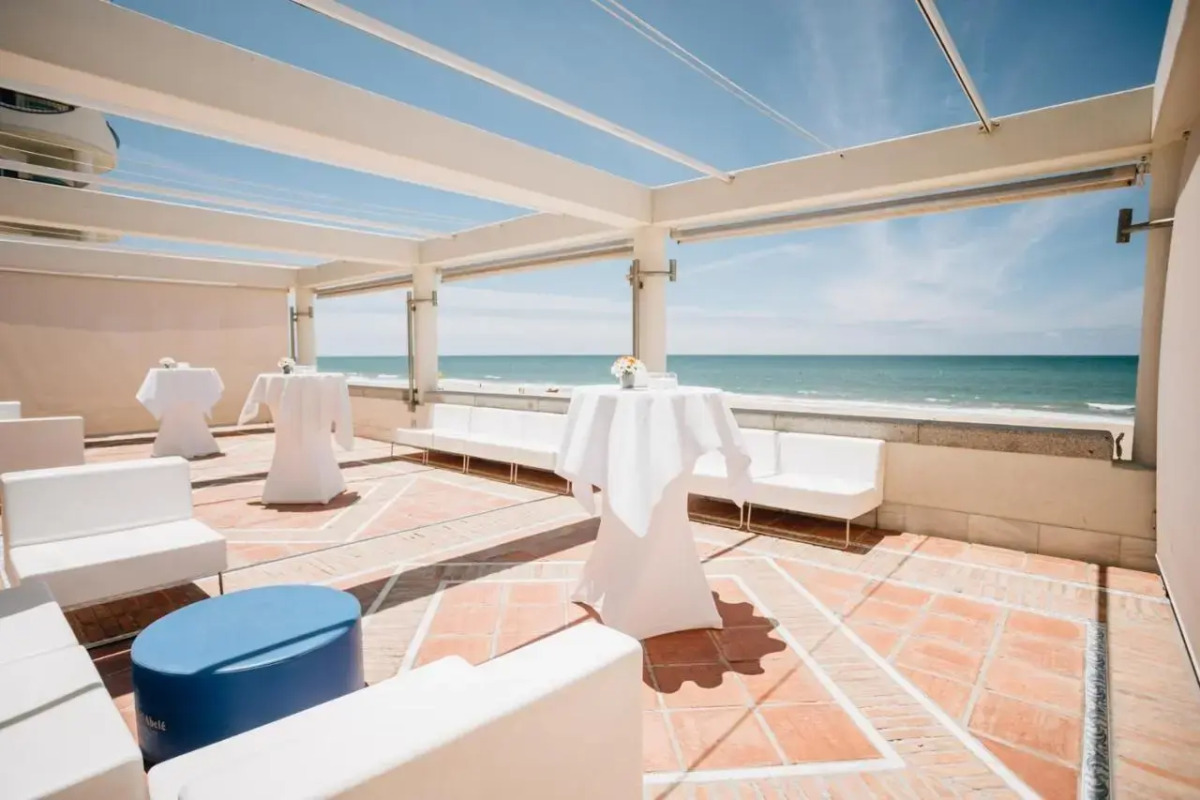 Hotel Playa Victoria