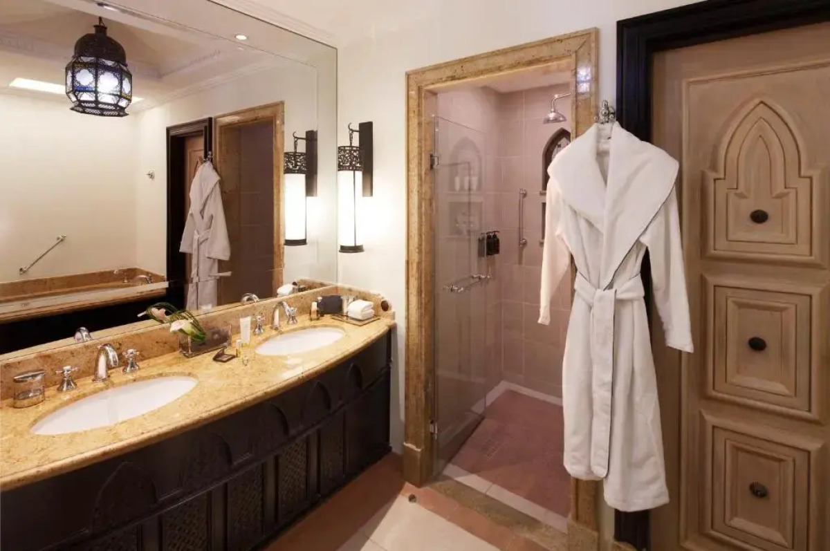 Отель Jumeirah Mina Al Salam