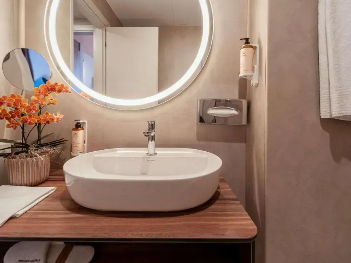 Отель Mercure Bologna Centro