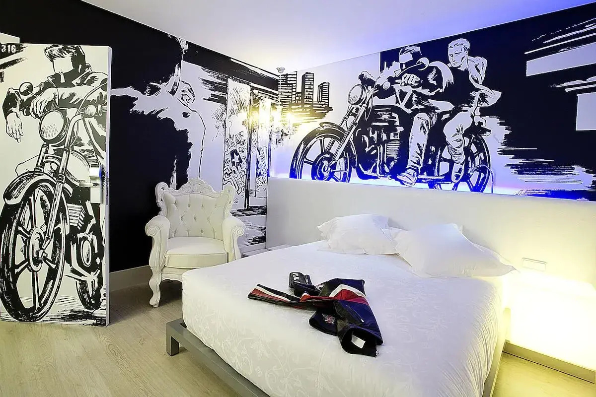 Отель DormirDcine Madrid