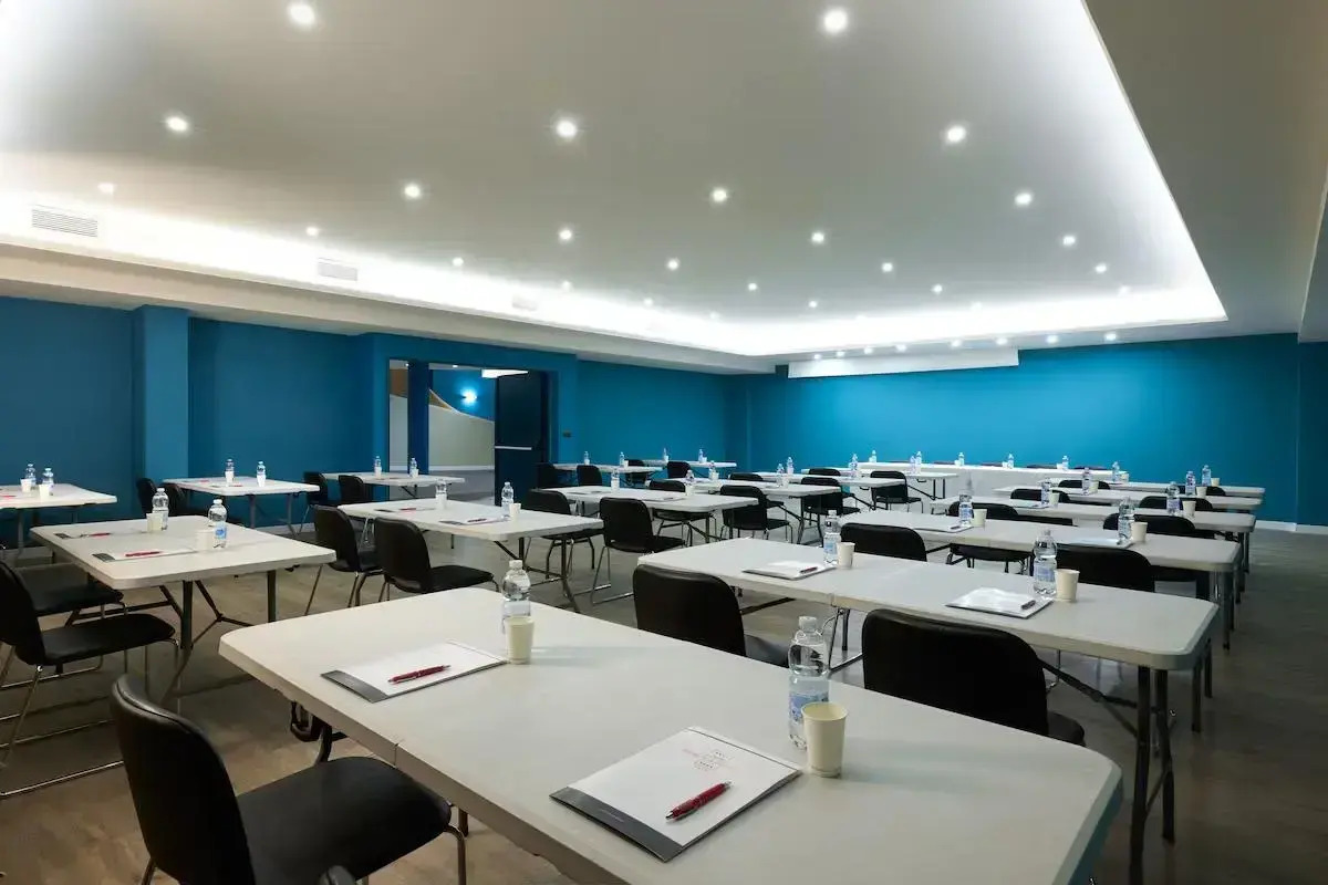 Отель Roma Tor Vergata