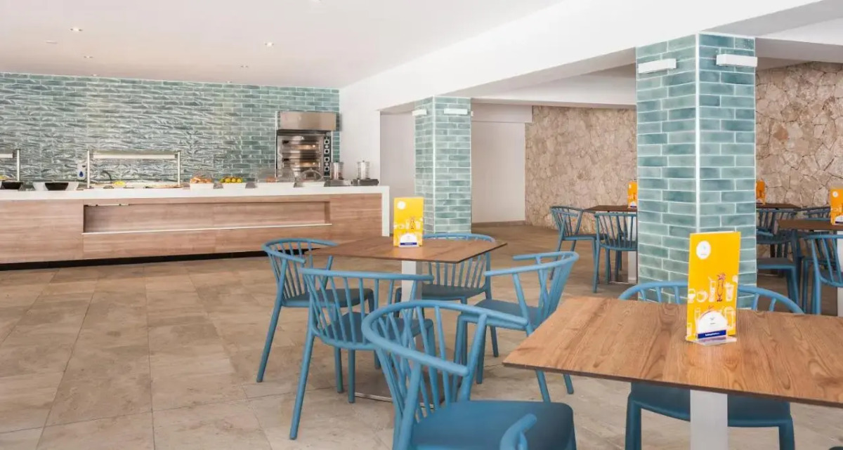 Отель Globales Condes de Alcudia