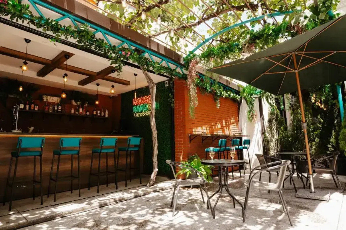 Imperial House Hotel