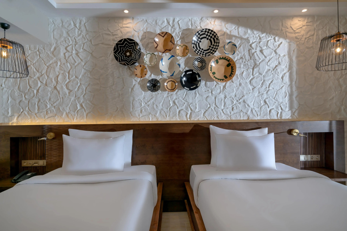 Rixos Sungate - The Land of Legends Access