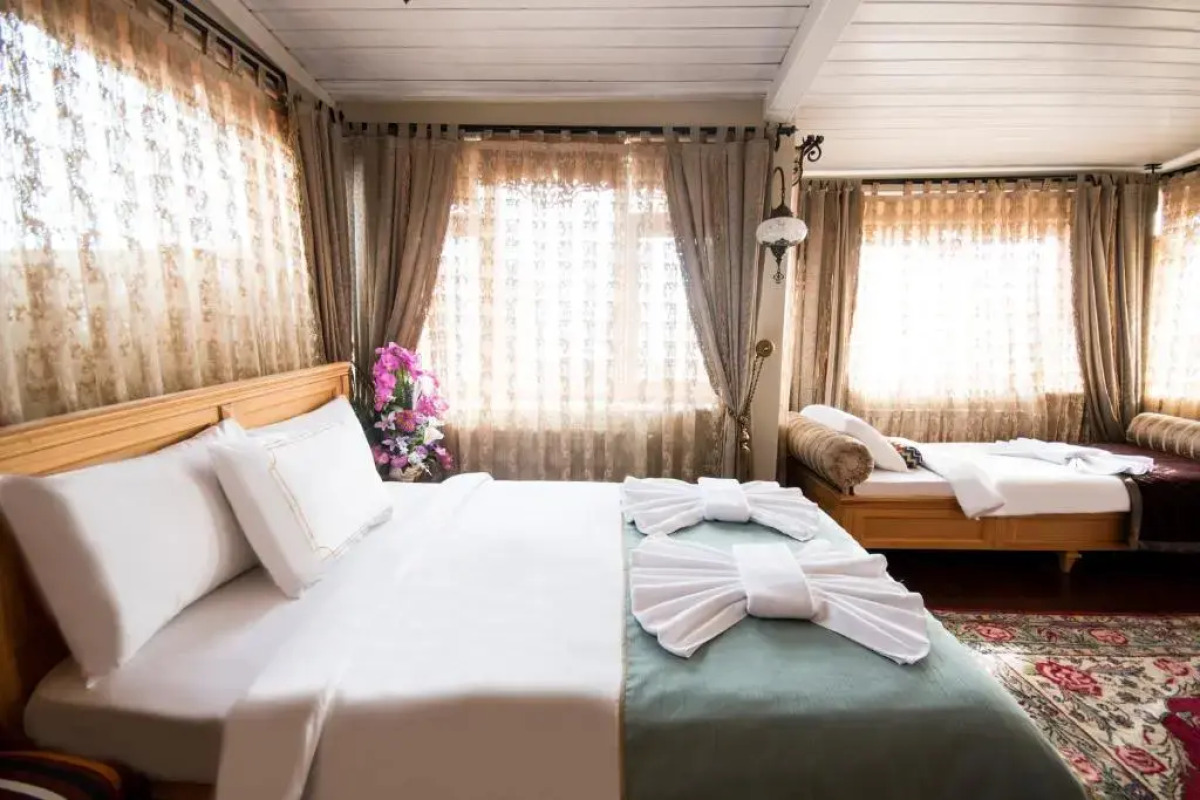 Sultan Corner Suites