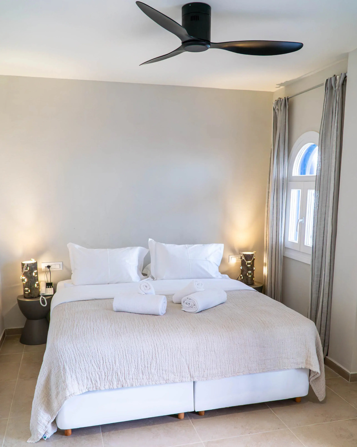 Bios Santorini Vegan - Vegetarian Boutique Hotel 