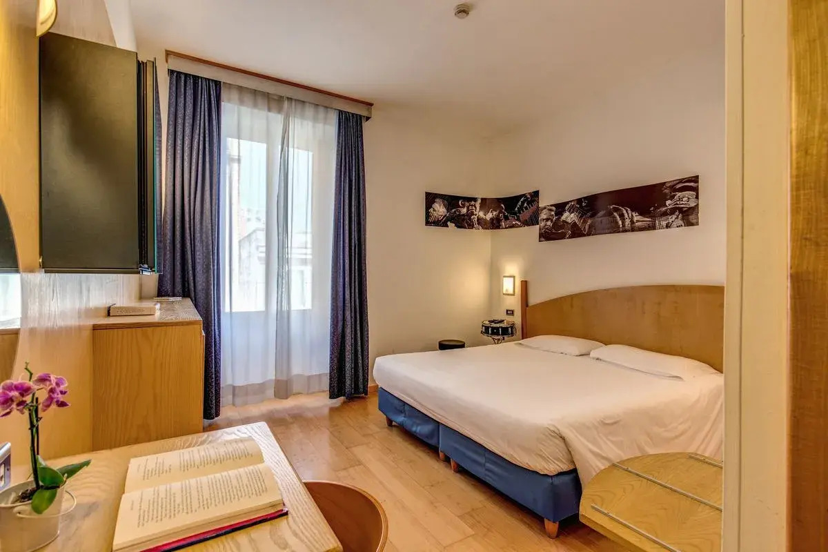 Hotel Franklin Feel The Sound