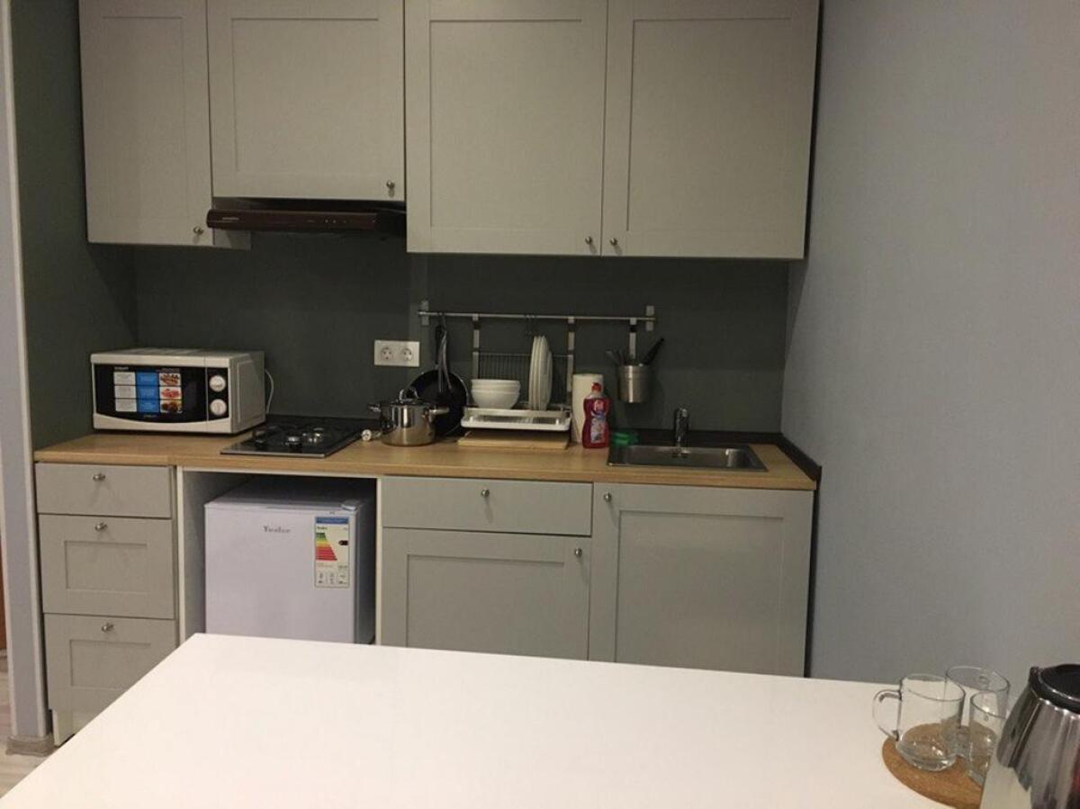 Apart-Complex Studio 103