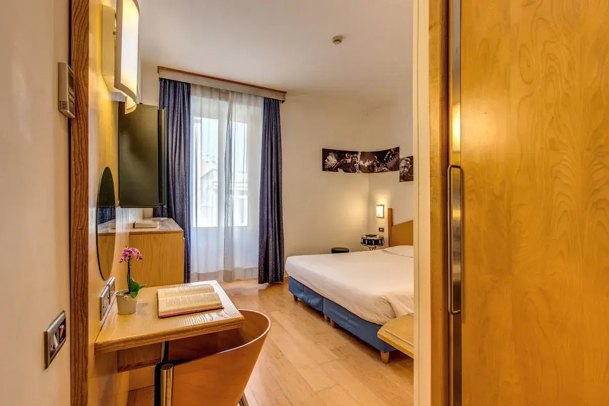 Hotel Franklin Feel The Sound