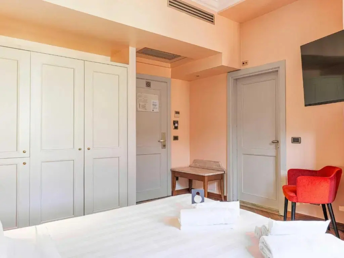 Отель B&B Hotel Firenze Laurus al Duomo