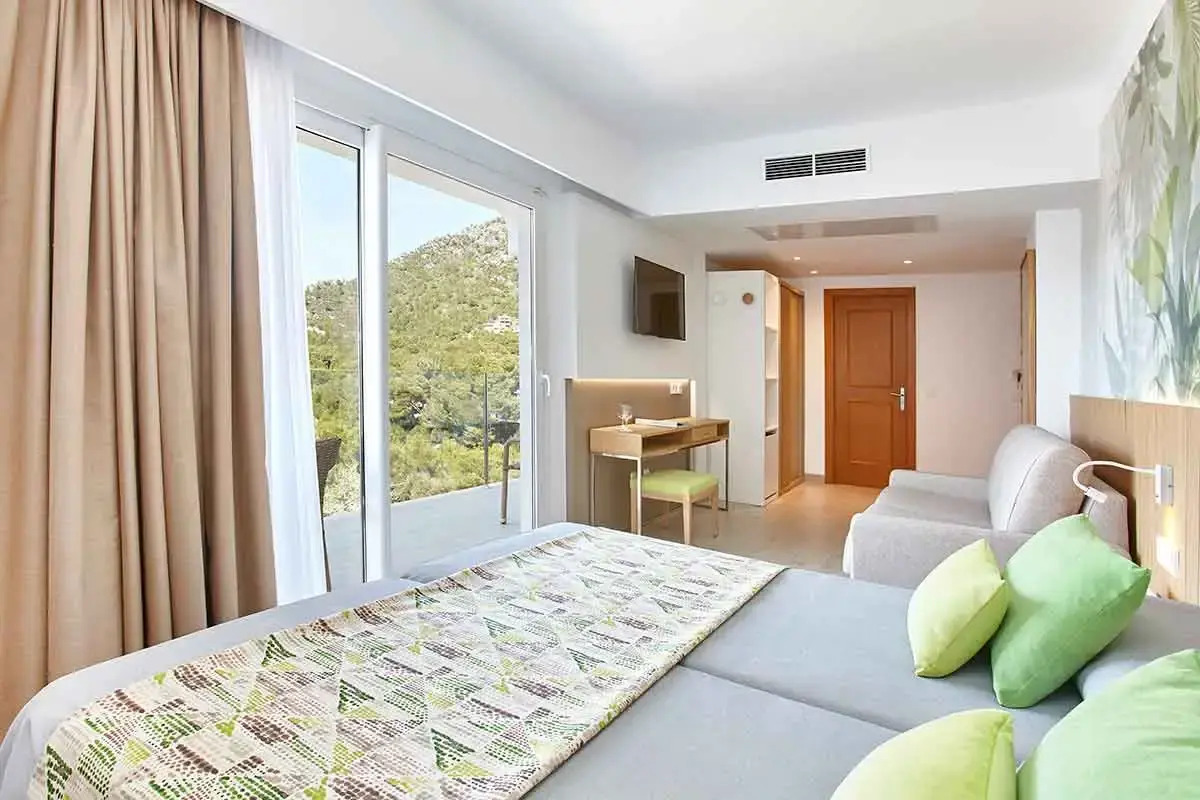 Отель Universal Castell Royal