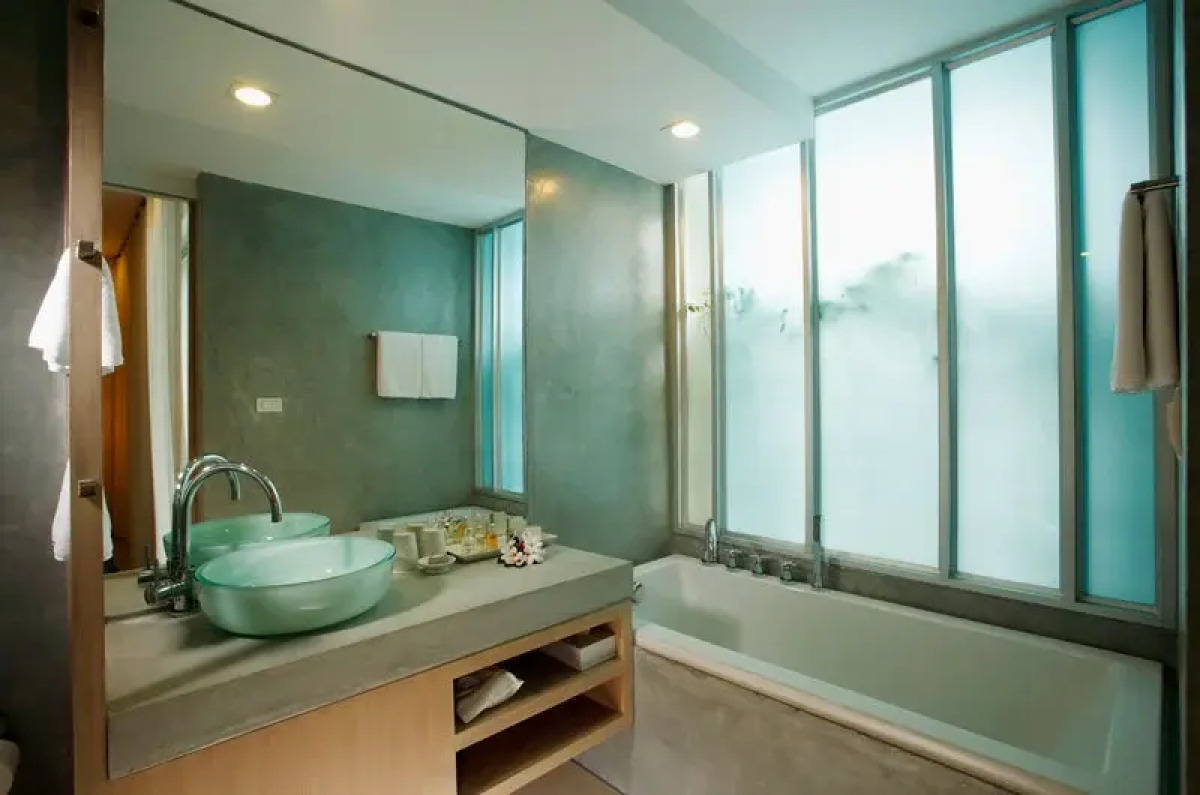 Ramada Phuket South Sea