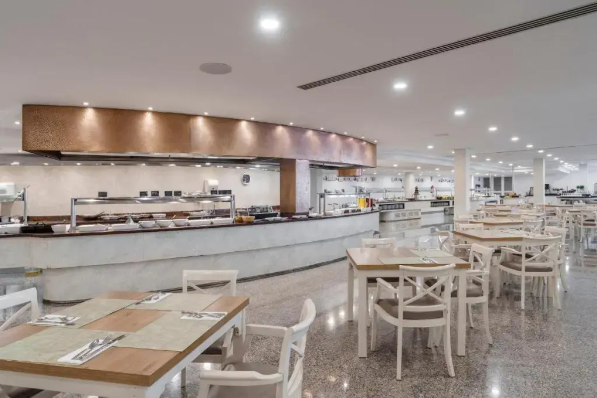 Alua Gran Camp de Mar